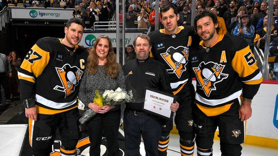 Heinze to be inducted into ECHL Hall of Fame taken at PPG Paints Arena (Penguins)